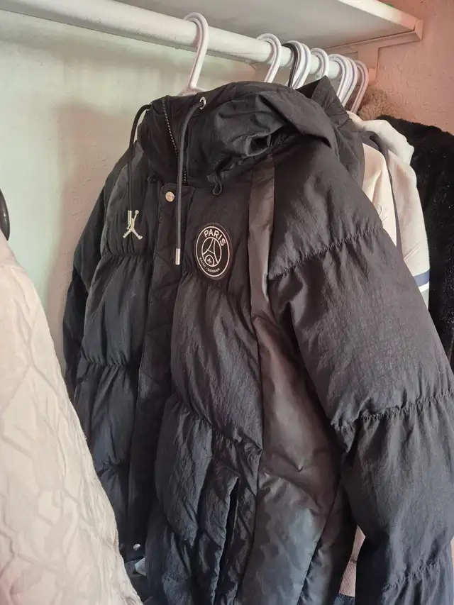 Nike PSG Jordan pairs winter coat size s loose fit in Men's in Charlottetown - Image 3