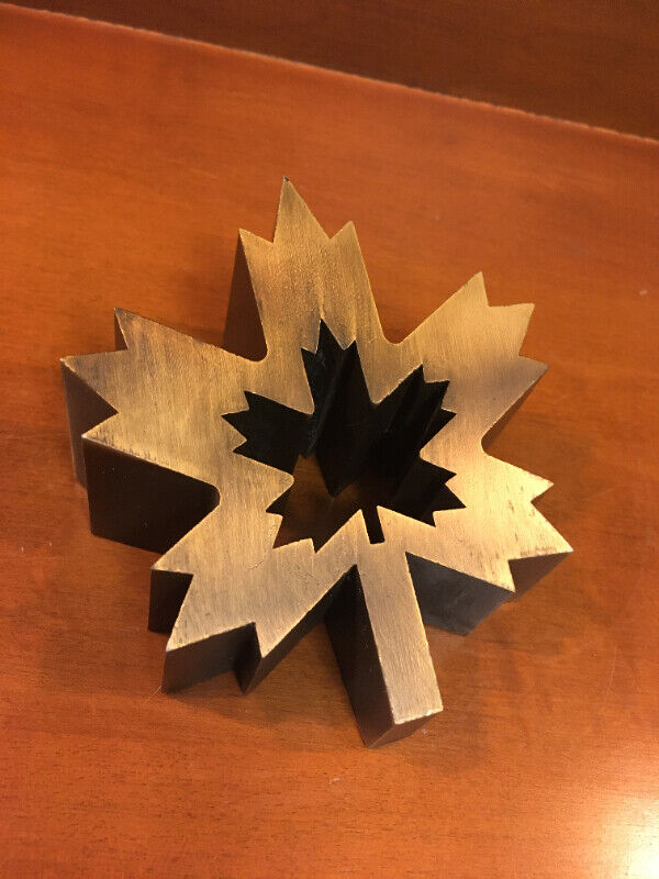 1980's Francois Dallegret Maple Leaf Zinc Paperweight/Wall Decor Arts & Collectibles Oshawa
