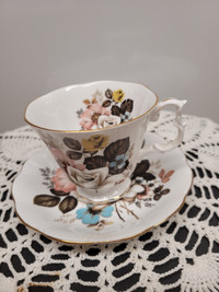 VTG Royal Albert Unnamed Floral Footed Cup & Saucer