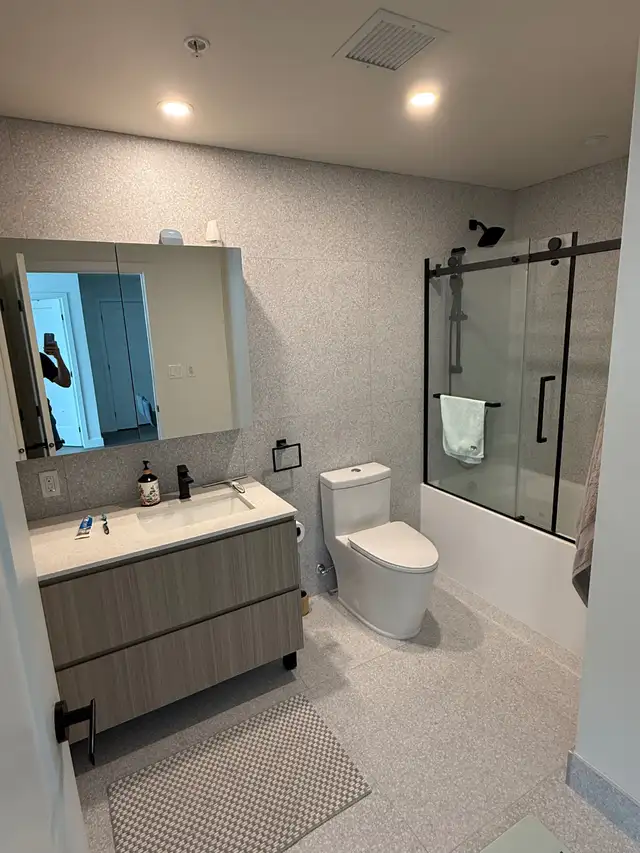 Fully Furnished 1BR – Modern - Short Term in Quebec in Canada - Image 4