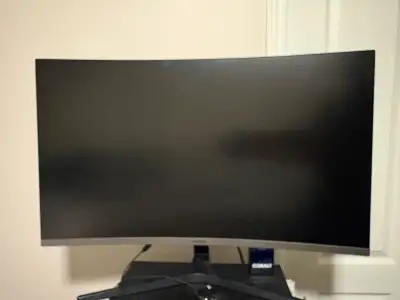 Samsung 32” gaming office monitor tv high quality works amazing , View more