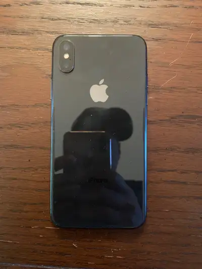 Selling a Space Gray iPhone X with 64GB that’s unlocked to all carriers. Phone is in excellent condi...