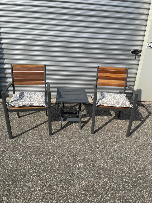 acacia wood outdoor chair set in Patio & Garden Furniture in Regina - Image 9