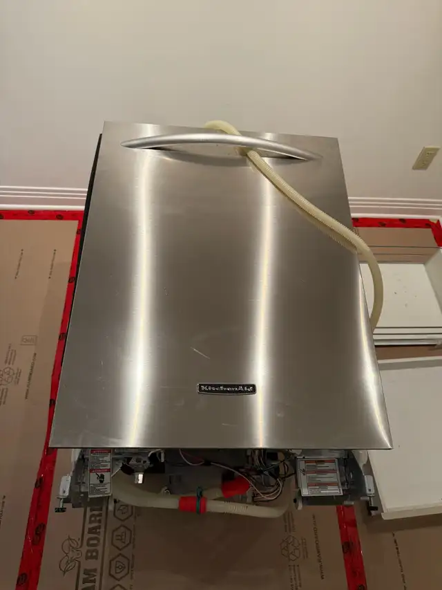 Appliances for sale in Refrigerators in City of Montréal - Image 3