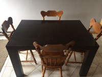Table et 4 chaises de cuisine