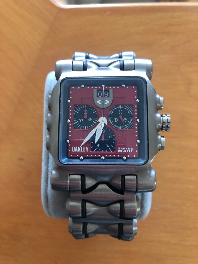 Oakley Minute Machine Watch in Jewellery & Watches in Calgary