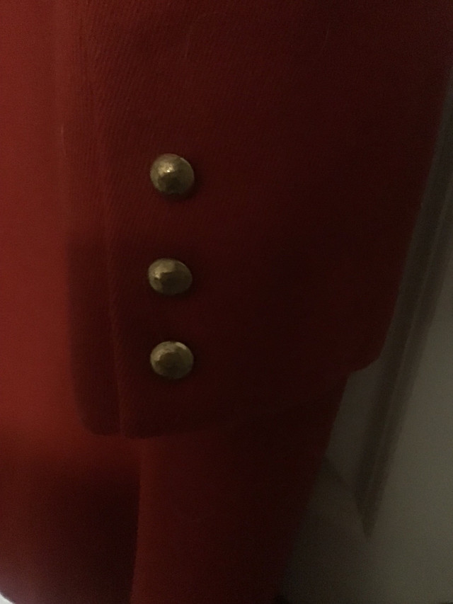 Vintage red wool coat reduced in Women's - Tops & Outerwear in Burnaby/New Westminster - Image 4