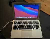 2013 MacBook Air, 4GB, 250 GB Flash HD.  Like new  condition