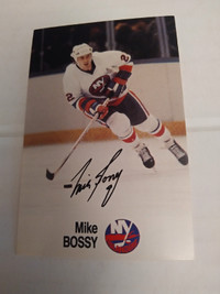 Mike bossy Esso hockey card in like new condition 