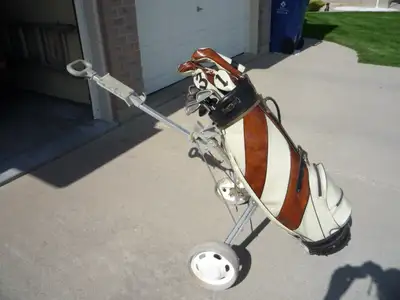 Men's right handed golf clubs, View more