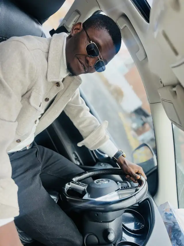 chauffeur privé  in Other in Laurentides - Image 2