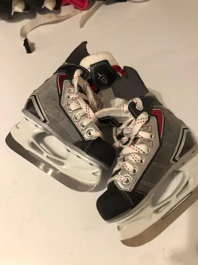 kids skates Easton y11, View more