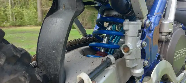 Yamaha YZ250 2 Stroke 04 Full Restoration in Dirt Bikes & Motocross in Peterborough - Image 8