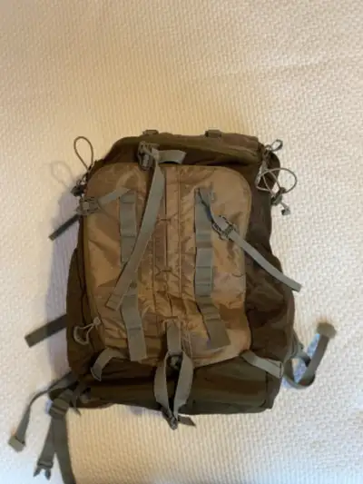 Beautiful lightweight camera backpack includes internal camera unit that will hold camera with attac...