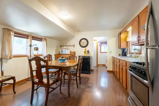 Fantastic Well Maintained Country Home! in Houses for Sale in Chatham-Kent - Image 9
