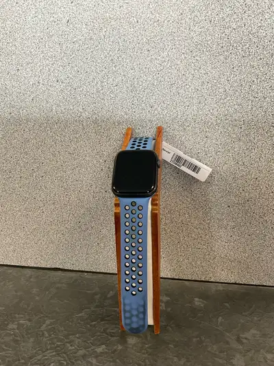 Face scratched Item #27248402 Please call for current availability as stock changes daily Sharky's I...