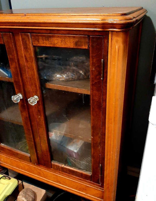 antique teak cabinet with glass doors in Hutches & Display Cabinets in Kitchener / Waterloo - Image 3