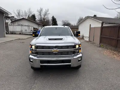 Rebuilt title. Diesel l5p with allison transmission. In very good shape, mechanical and cosmetics. 6...