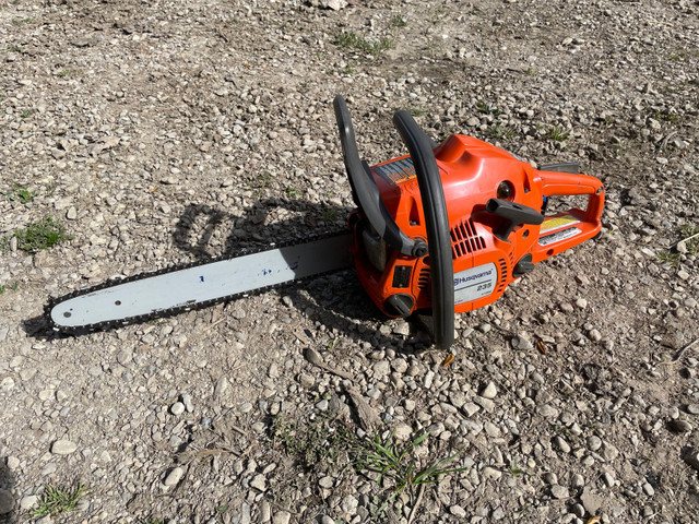 Chainsaw repair / tune ups in Outdoor Tools & Storage in London