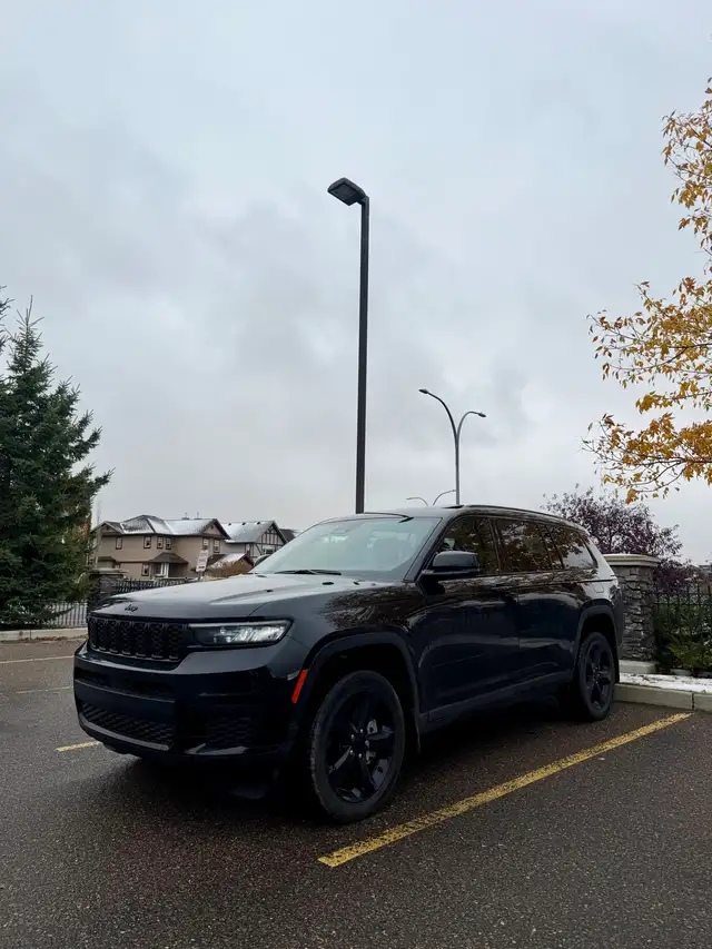 2025 Jeep Grand Cherokee Altitude 4x4