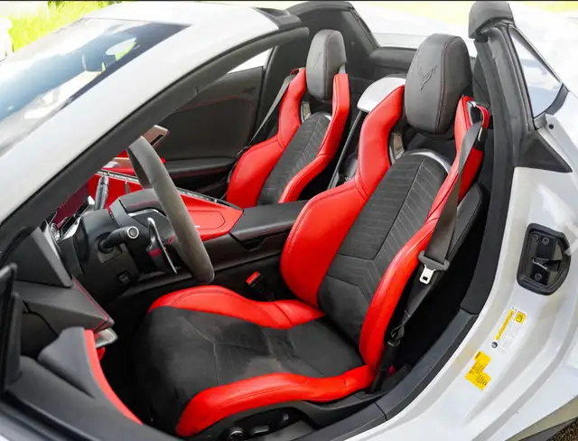 2021 C8 Convertable 488163279540725763