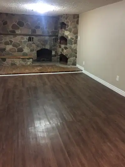 Perfect for a couple or students , close to Walmart, Food Basics, Fresh Co, Fairview mall , Fairway...