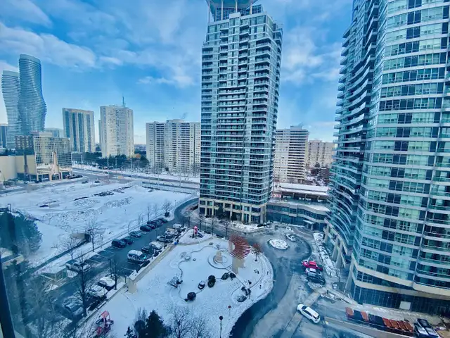 AVAILABLE NOW, MISSISSAUGA CITY CENTRE LARGE ALL-INCLUSIVE SUITE