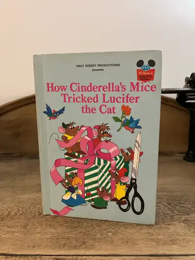 Disney World Of Reading: How Cinderella's mice tricked Lucifer the Cat 1980