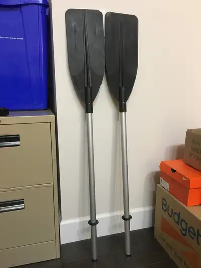 aluminum and plastic dinghy oars, 48" (122 cm) long