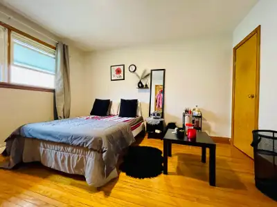 Room for rent in Oshawa available July 1st
