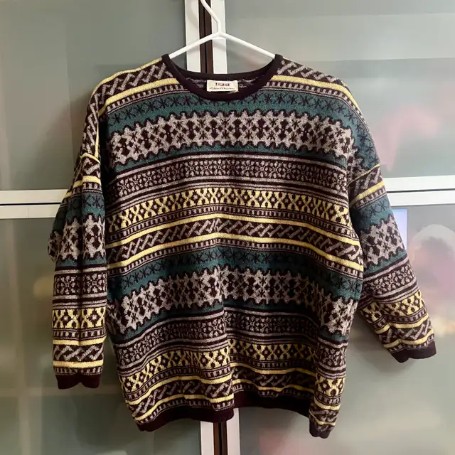 Sisley Sweater in Men's in Mississauga / Peel Region - Image 2