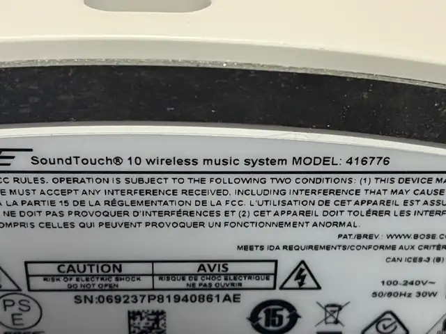 Bose - SoundTouch 10 in Speakers in Burnaby/New Westminster - Image 9