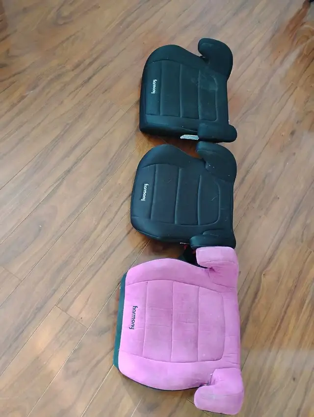 harmony booster seat  in Strollers, Carriers & Car Seats in London - Image 2