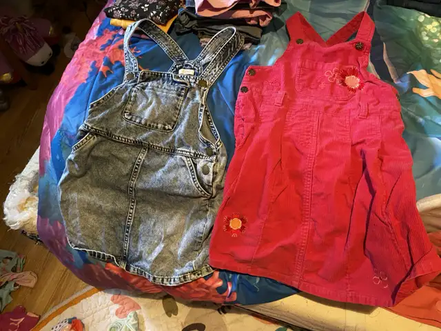 vêtements 5T Fille in Kids & Youth in Longueuil / South Shore - Image 8