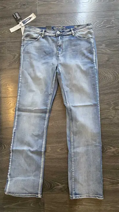 BRAND NEW Womens Buffalo Jeans: sz 14x32, View more