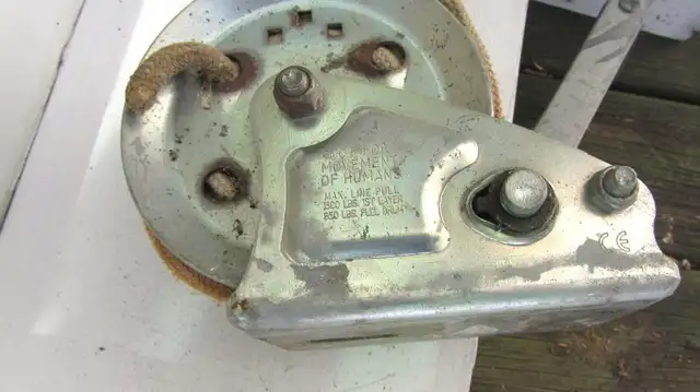 Trailer Winch - 1300 lb in Hand Tools in Kingston - Image 8