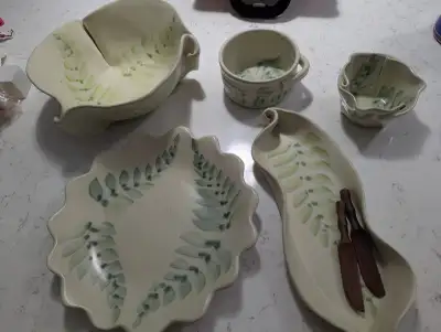 Hilborn pottery set - 5 pieces Canadian made pottery Received as gift, never used Creative and uniqu...