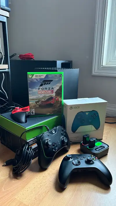 Xbox Series X Bundle 5TB, View more