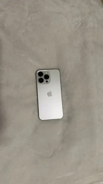 LIKE NEW IPHONE 13 pro 128gb, View more