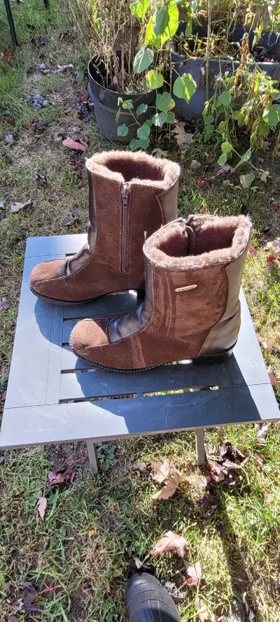 Bottes gr 10 femme, View more