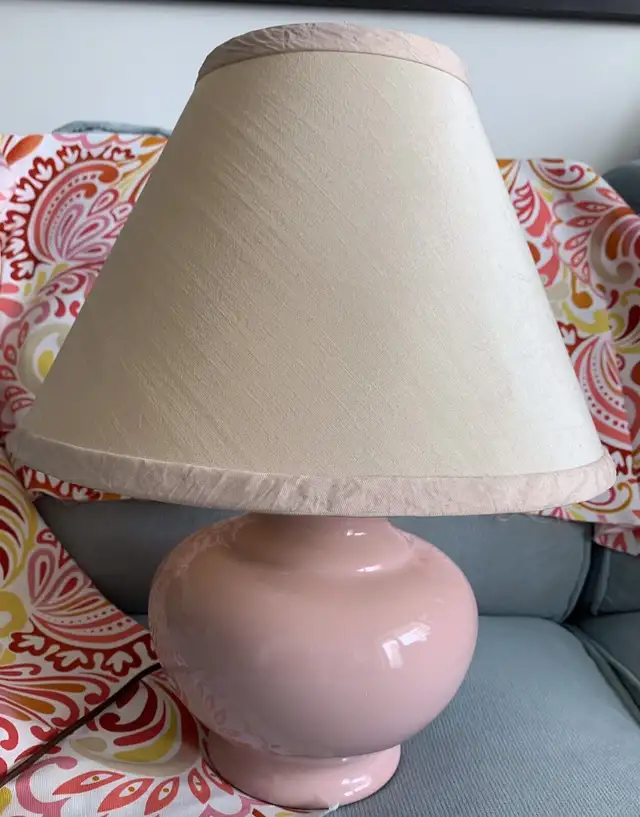 Ceramic Lamp in Indoor Lighting & Fans in Hamilton - Image 2