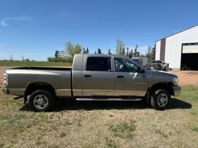 Dodge Ram 1500 Mega Cab579217528214661122