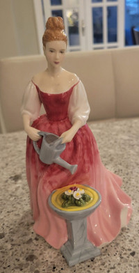 Royal Doulton Figurine: Alexandra HN4928