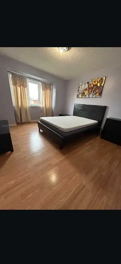 Room for rent street of SAILWIND ROAD BRAMPTON NO PARKING AVAILABLE NO SHARING NO WORK FROM WORK REA...