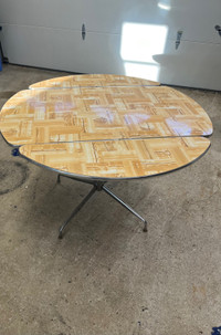 Retro table from the 80’s