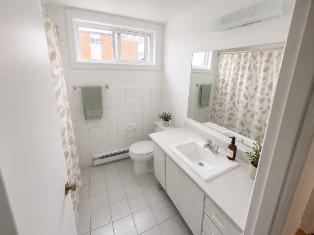 GRAND 4 et demi TOUS INCLUS à Sainte-Foy, cuisineRÉNOVÉE in Long Term Rentals in Québec City - Image 4