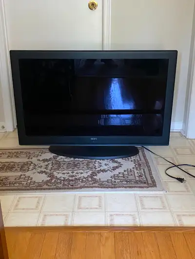 tv used, good condition email only so many scammers texting me