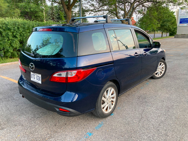 2012 Mazda 5. dans Autos et camions  à Ville de Montréal - Image 2