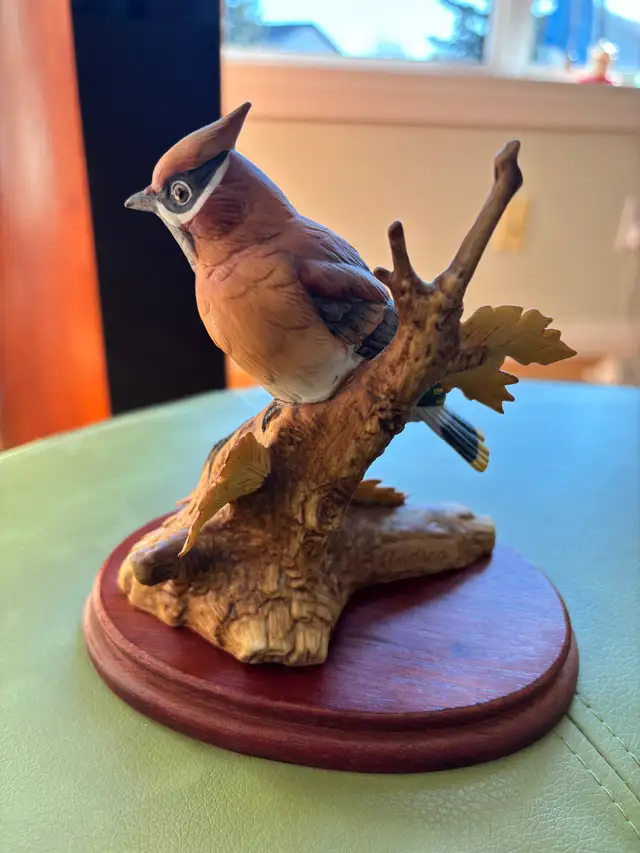 Andrea By Sadek Cedar Waxwing 1987 in Arts & Collectibles in Strathcona County - Image 2