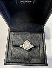 14k 1.75 tcw VERA WANG pear diamond ring 